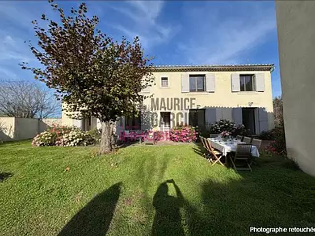 Carpentras 84200 Achat / Vente maison 7 pièces t7 piscine terrasse