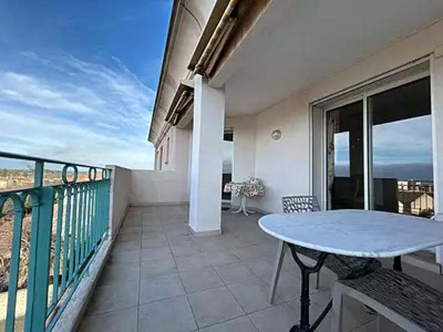 Carpentras 84200 Achat / Vente appartement 3 pièces t3 parking