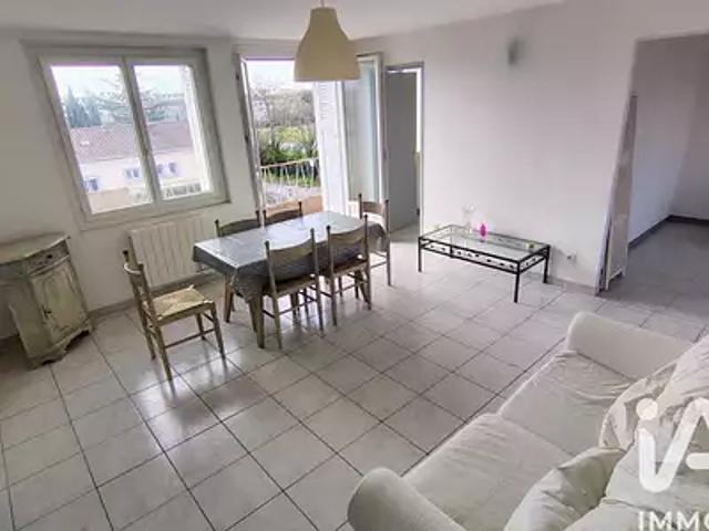 Carpentras 84200 Achat / Vente appartement 4 pièces t4 au dernier étage