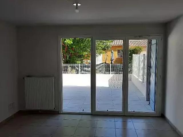 Carpentras 84200 Location appartement 2 pièces t2 terrasse
