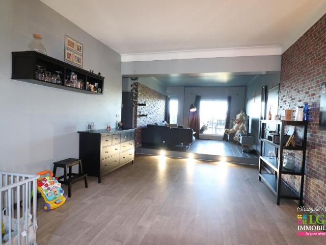 CARPENTRAS 84 Superbe appartement rénové avec terrasse de 49 m² et vue panoramique