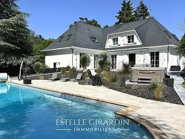 Carquefou 44470 Achat / Vente maison 10 pièces t10 piscine jardin