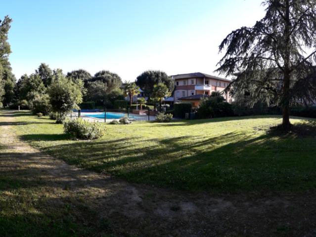 Carquefou Carquefou Appartement T2 avec balcon couvert et places de parking aérien+couvert