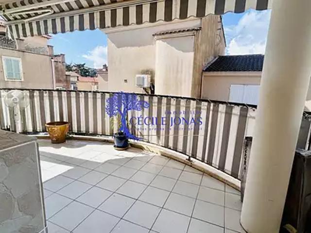 Carqueiranne 83320 Achat / Vente appartement 3 pièces t3