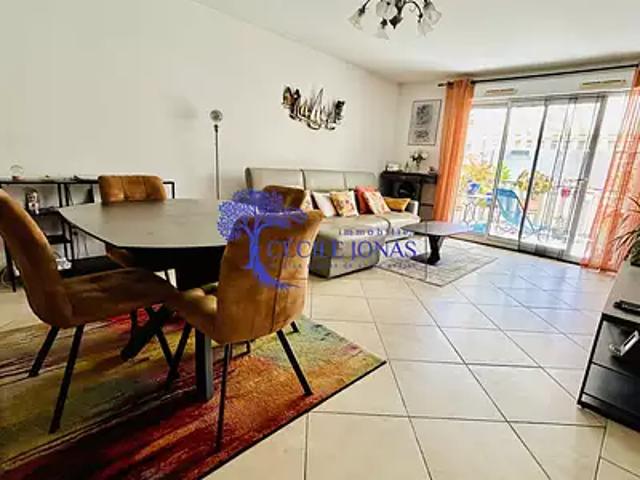 Carqueiranne 83320 Achat / Vente appartement 3 pièces t3 au dernier étage