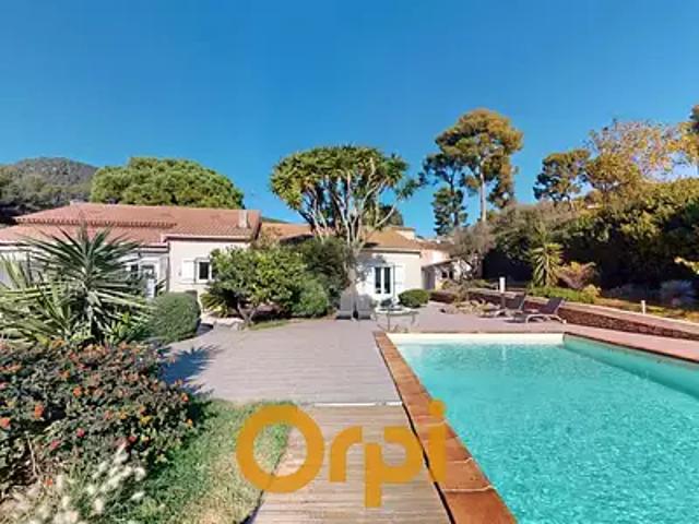 Carqueiranne 83320 Achat / Vente maison 4 pièces t4 piscine jardin