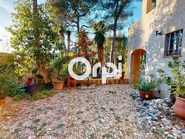 Carqueiranne 83320 Achat / Vente maison 6 pièces t6 jardin terrasse