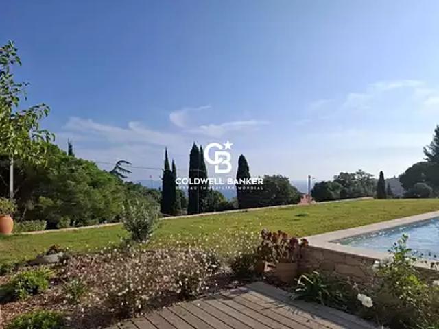 Carqueiranne 83320 Achat / Vente maison 6 pièces t6 piscine