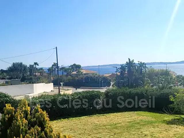 Carqueiranne 83320 Achat / Vente maison 6 pièces t6 piscine parking