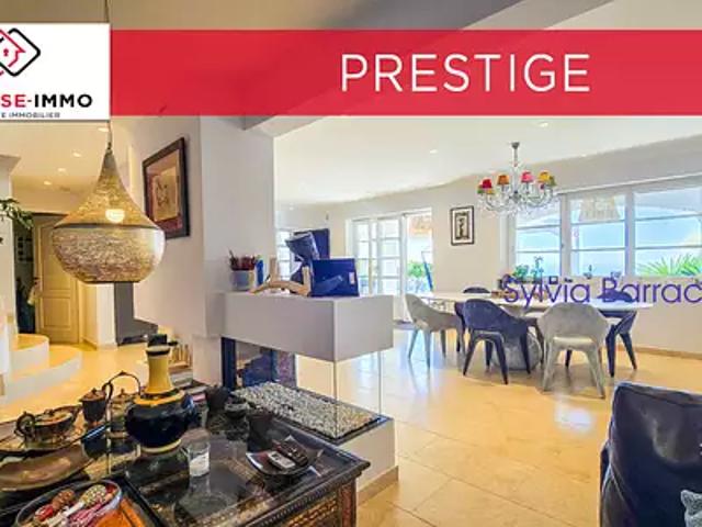 Carqueiranne 83320 Achat / Vente maison 6 pièces t6 piscine terrasse