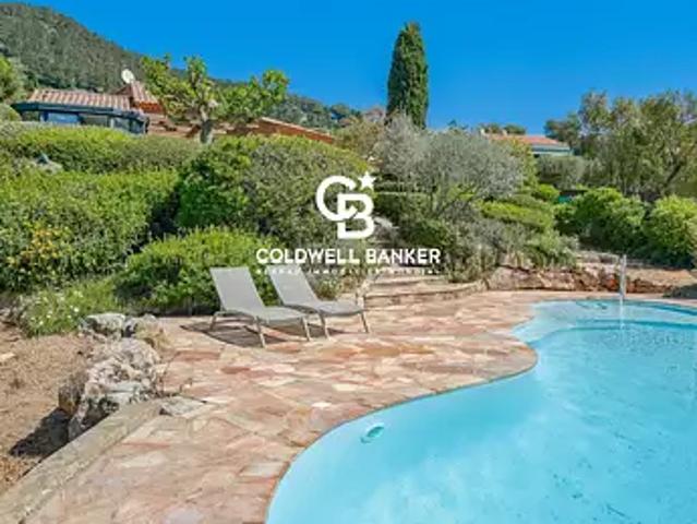 Carqueiranne 83320 Achat / Vente maison 7 pièces t7 piscine