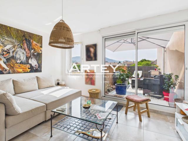 Carqueiranne, Résidence de standing avec terrasse