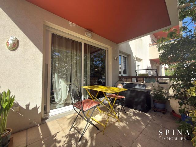 Carré d'Hort Appartement T2, 47m2, terrasse et place de pa. 47m² Béziers