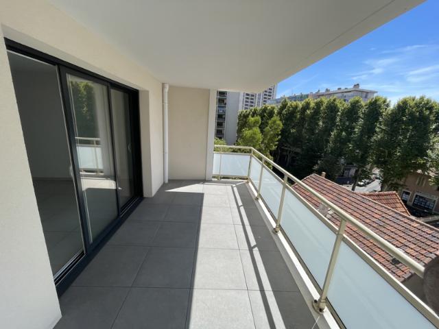 CARRE D'OR TYPE 3 TERRASSE SUD