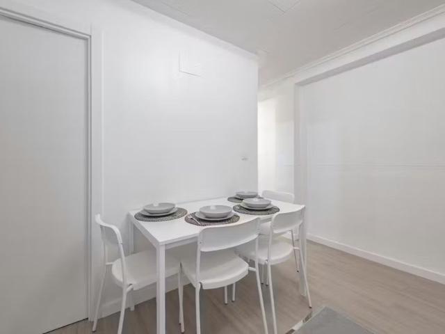 Carrer Colón, Paiporta, Valencian Community 46200