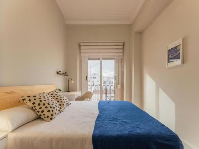 Carrer Comte d'Altea, Valencia, Valencian Community 46005