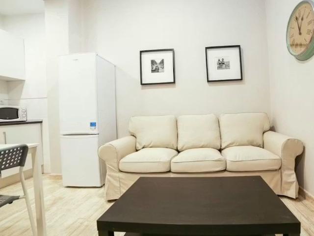 Carrer Comte d'Altea, Valencia, Valencian Community 46005