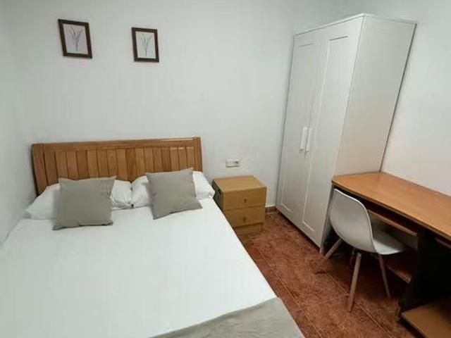 Carrer Campoamor, Valencia, Valencian Community 46021