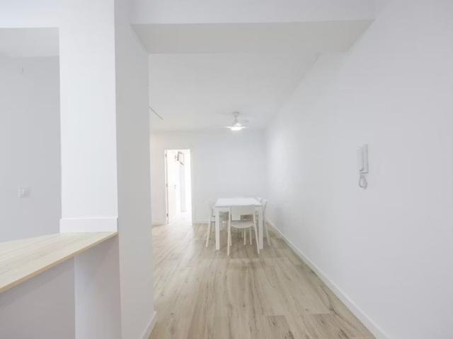 Carrer Campoamor, Valencia, Valencian Community 46022