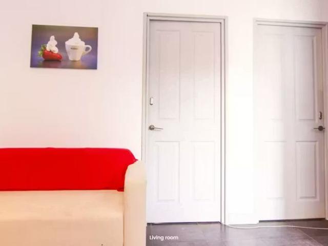 Carrer Castelló, Valencia, Valencian Community 46004