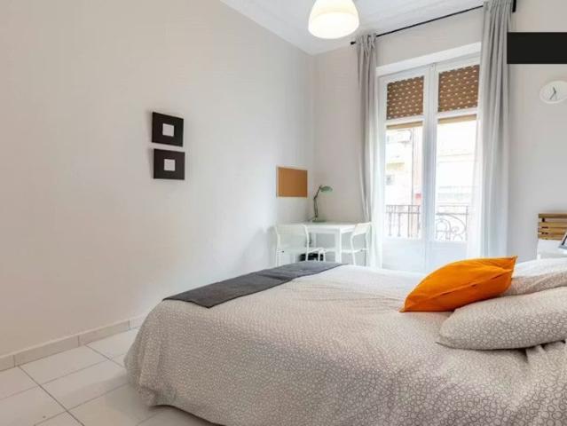 Carrer Almirall Cadarso, Valencia, Valencian Community 46005