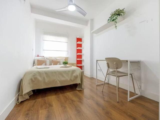 Carrer Guillén Escrivà, Valencia, Valencian Community 46011
