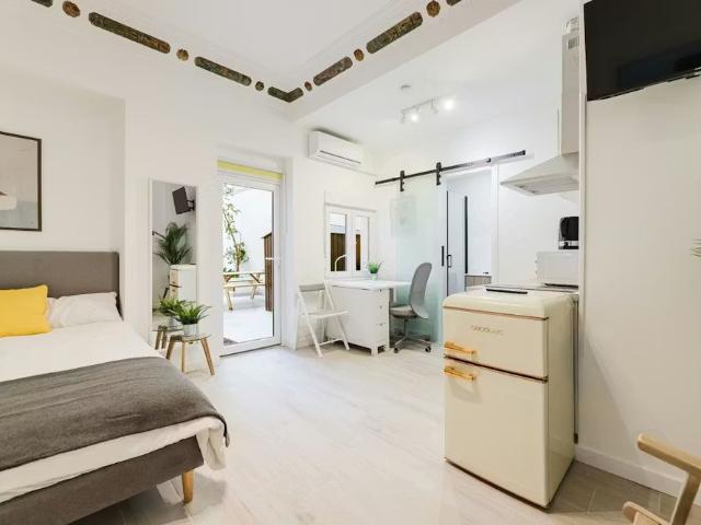 Carrer d' Antonio Ponz, Valencia, Valencian Community 46011