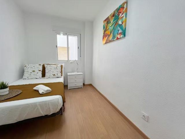 Carrer d'Alfara del Patriarca, Valencia, Valencian Community 46025