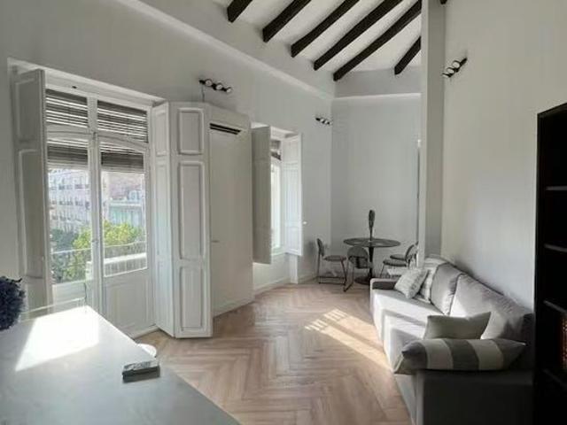 Carrer de Cadis, Valencia, Valencian Community 46004