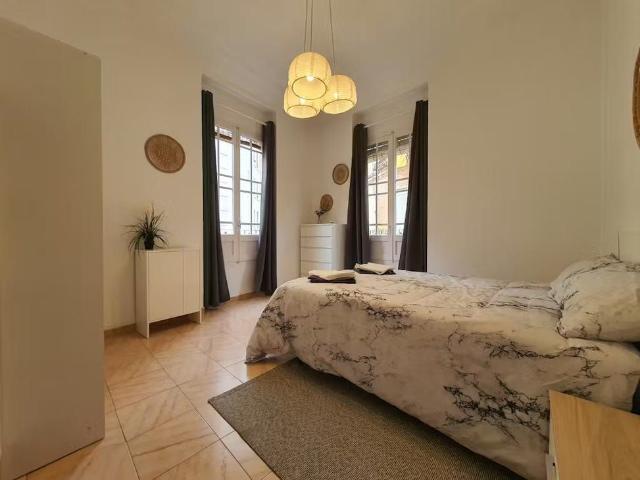 Carrer de Balmes, Valencia, Valencian Community 46001