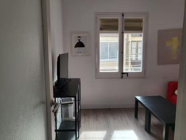 Carrer de Berga, Barcelona, Catalonia 08012