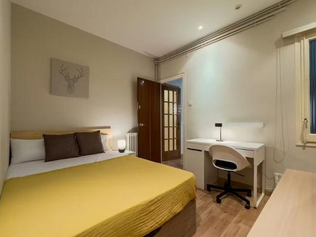 Carrer de Bertran, Barcelona, Catalonia 08023