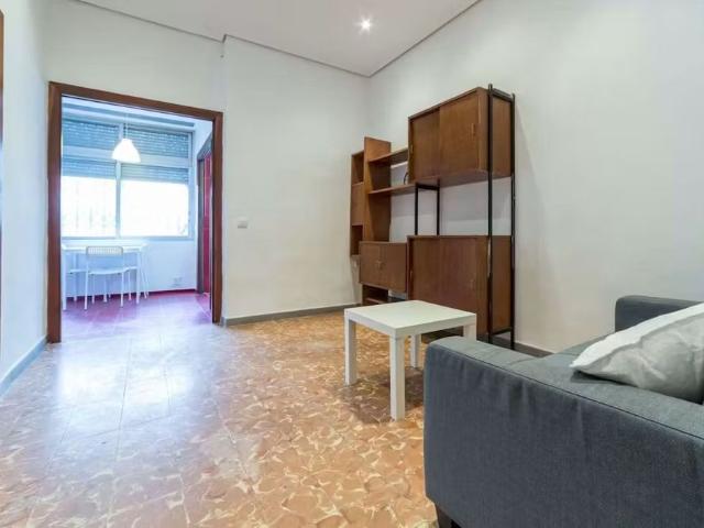 Carrer de Buenos Aires, Valencia, Valencian Community 46004