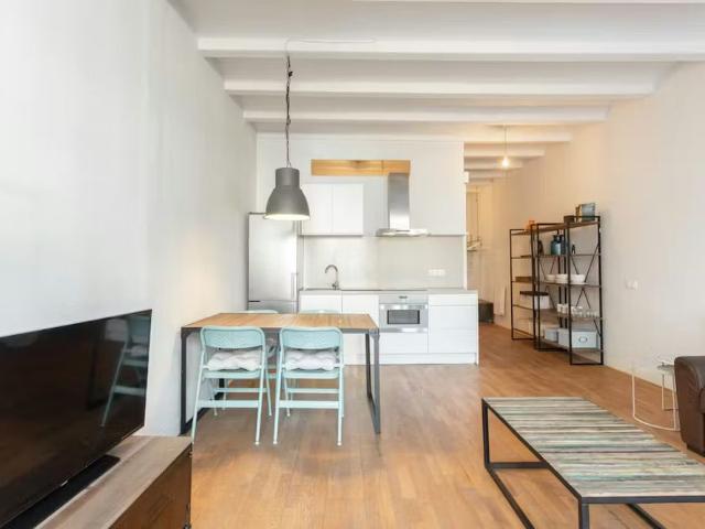 Carrer de Girona, Barcelona, Catalonia 08037