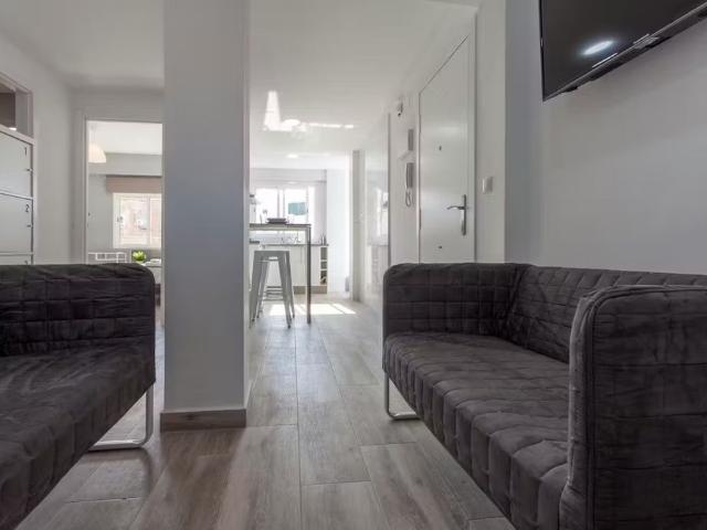 Carrer de Fra Pere Vives, Valencia, Valencian Community 46009