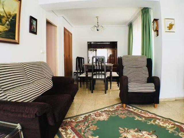Carrer de Francesc Cubells, Valencia, Valencian Community 46011