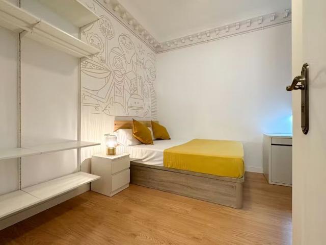 Carrer de Jonqueres, Barcelona, Catalonia 08003