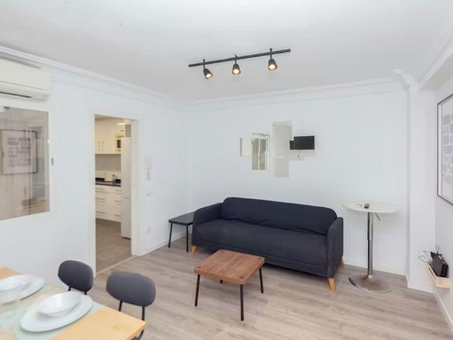 Carrer de Josep Benlliure, Valencia, Valencian Community 46011