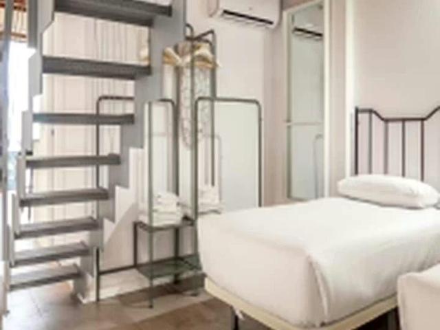 Carrer de la Bosseria, Valencia, Valencian Community 46001
