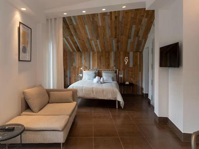 Carrer de la Pau, Valencia, Valencian Community 46003