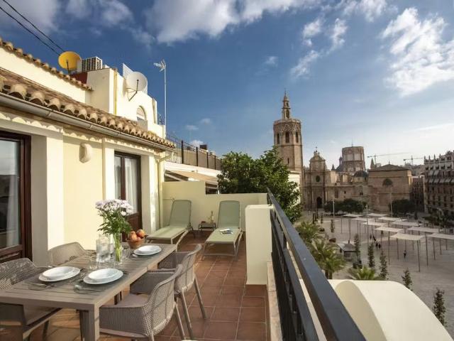 Carrer de la Reina, Valencia, Valencian Community 46011