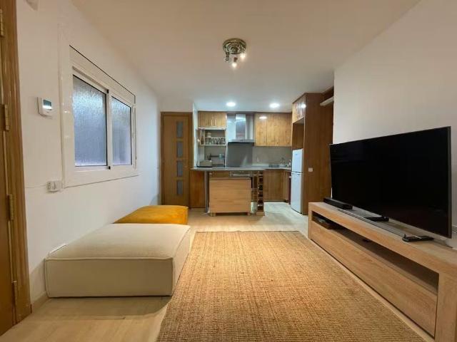 Carrer de l'Alegria, L'Hospitalet de Llobregat, Catalonia 08905