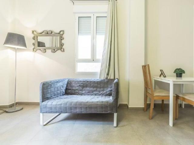 Carrer de les Comèdies, Valencia, Valencian Community 46003
