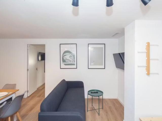 Carrer de les Illes Canàries, Valencia, Valencian Community 46023