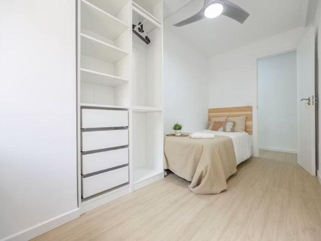 Carrer de Màlaga, Valencia, Valencian Community 46009