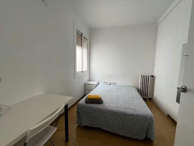 Carrer de Muntaner, Barcelona, Catalonia 08036