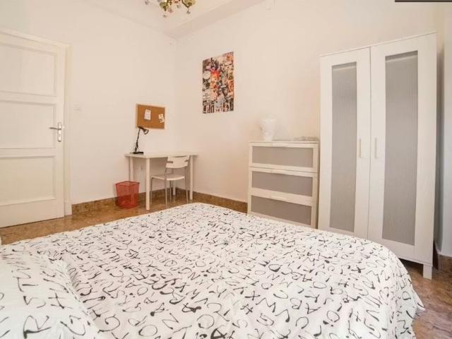 Carrer de Sant Vicent Màrtir, Valencia, Valencian Community 46002