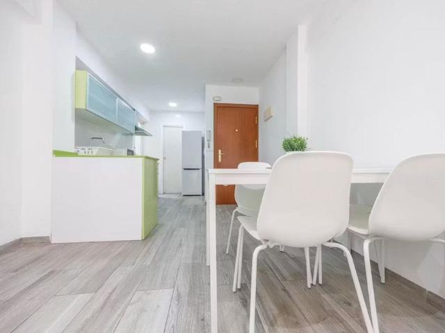 Carrer de Pere Cabanes, Valencia, Valencian Community 46019