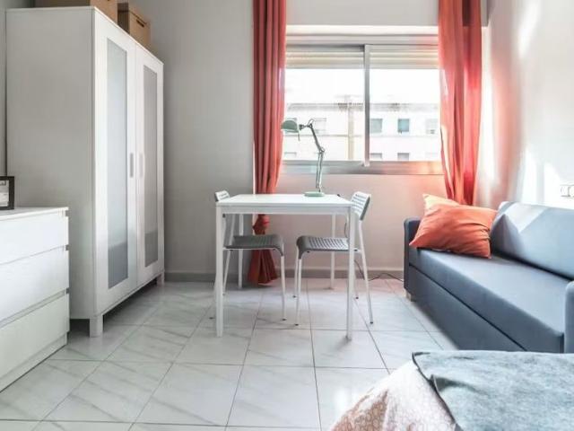 Carrer de Ramiro de Maeztu, Valencia, Valencian Community 46022