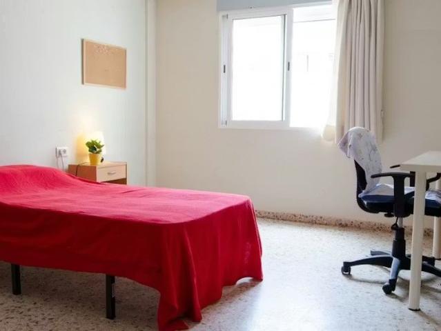 Carrer de Ramon Llull, Valencia, Valencian Community 46021